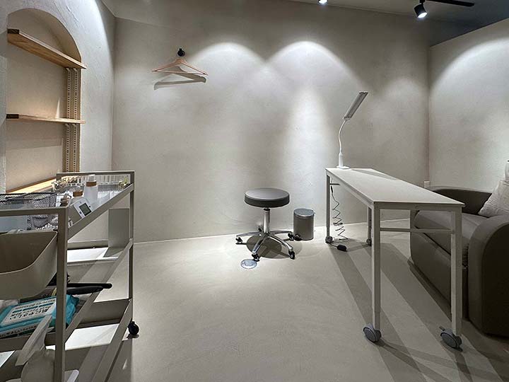 NAIL SALON RENOVATION 07